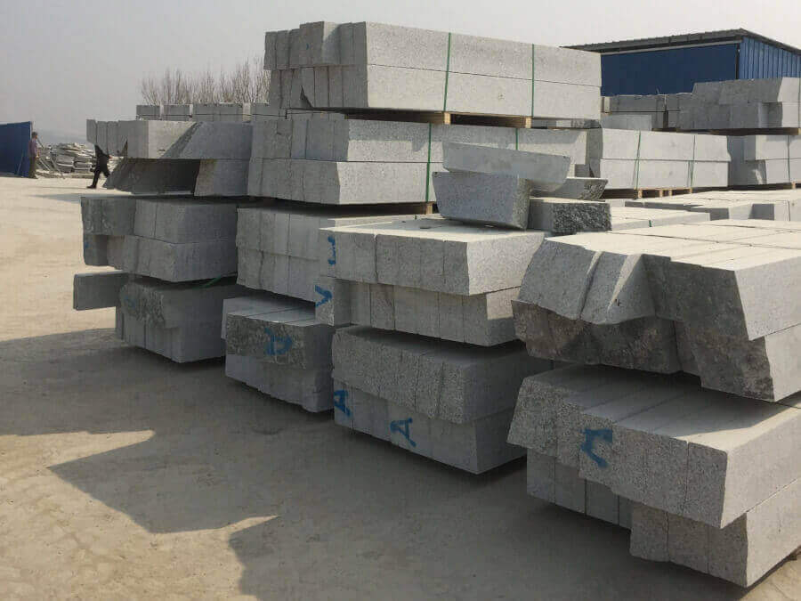 2_lardoni-granito-4-lati-segati - Steinex