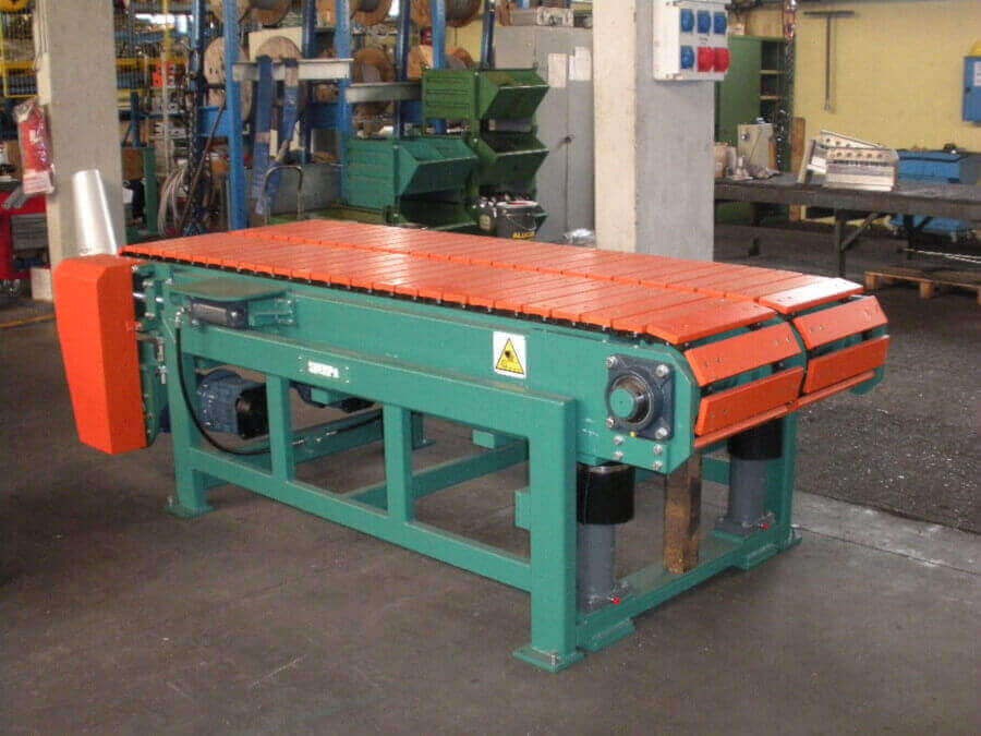 Trasportatore industriale a nastro modulare
